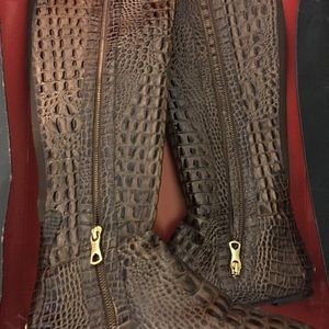 BCBG flat boot